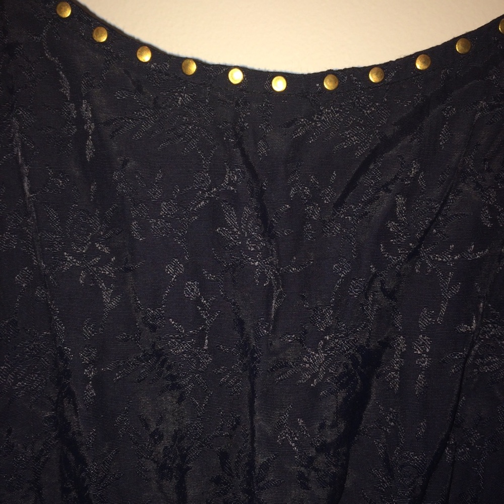 SOLS ELSEWHERE. Pins & Needles (UO) draped back studded tank - Picture 3 of 5
